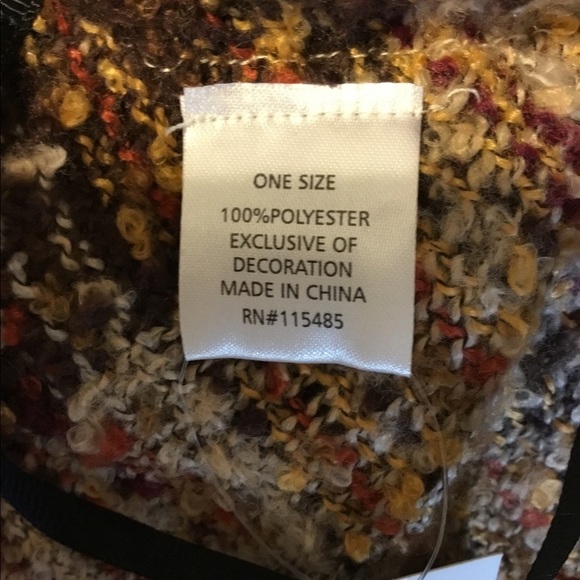 BOUCLE PLAID PULLOVER SHAWL /PONCHO - Picture 3 of 4